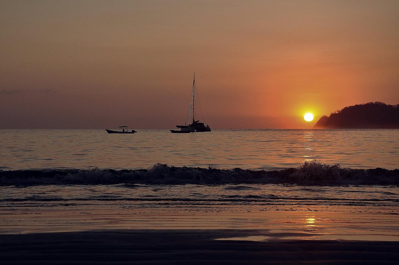 Sunset Chill Out Bed & Breakfast Sámara Dış mekan fotoğraf
